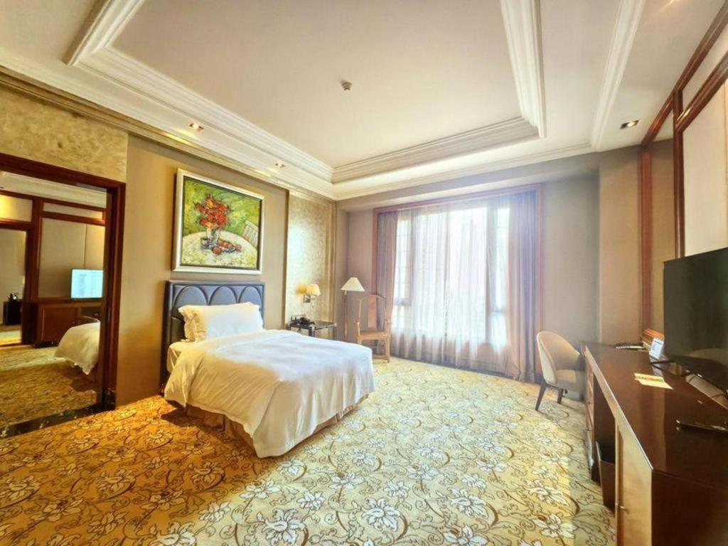 Chateau Starriver Guangzhou Peninsula Exteriör bild