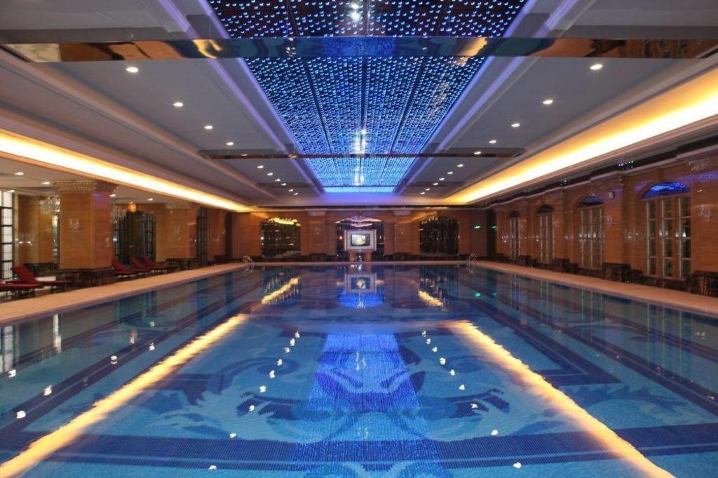 Chateau Starriver Guangzhou Peninsula Exteriör bild