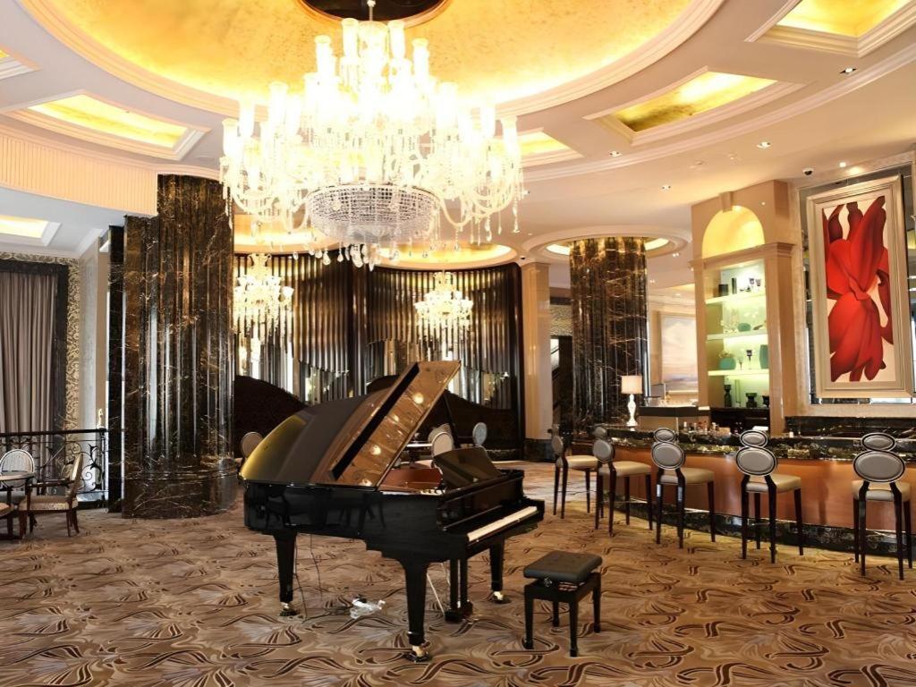 Chateau Starriver Guangzhou Peninsula Exteriör bild