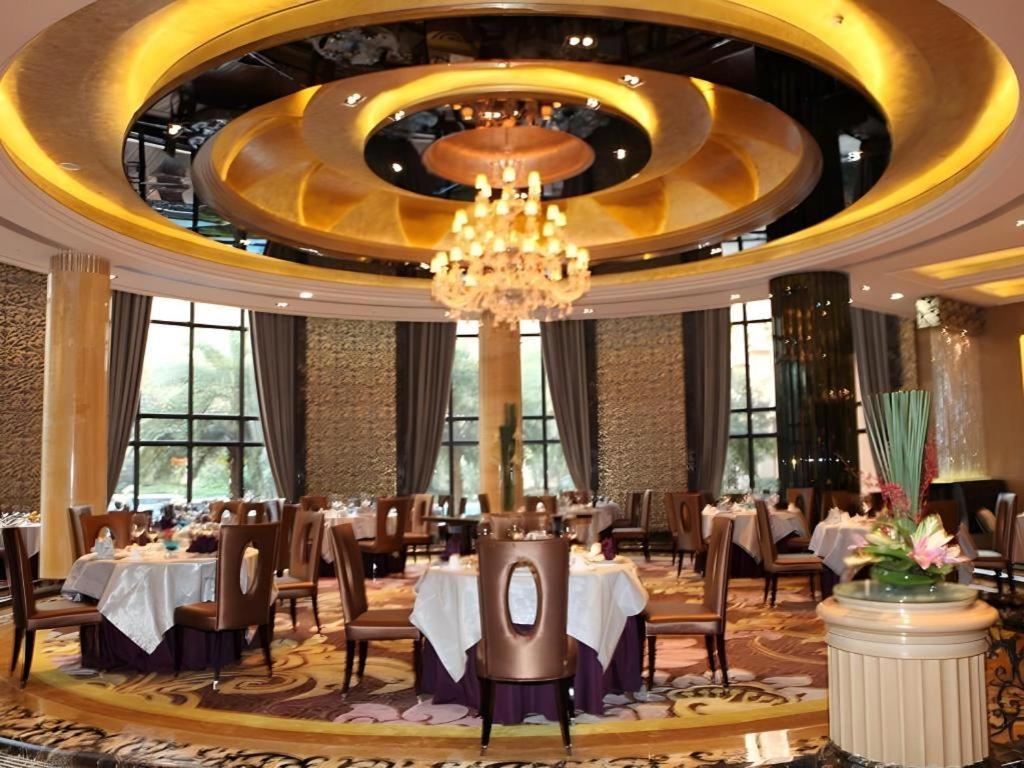 Chateau Starriver Guangzhou Peninsula Exteriör bild